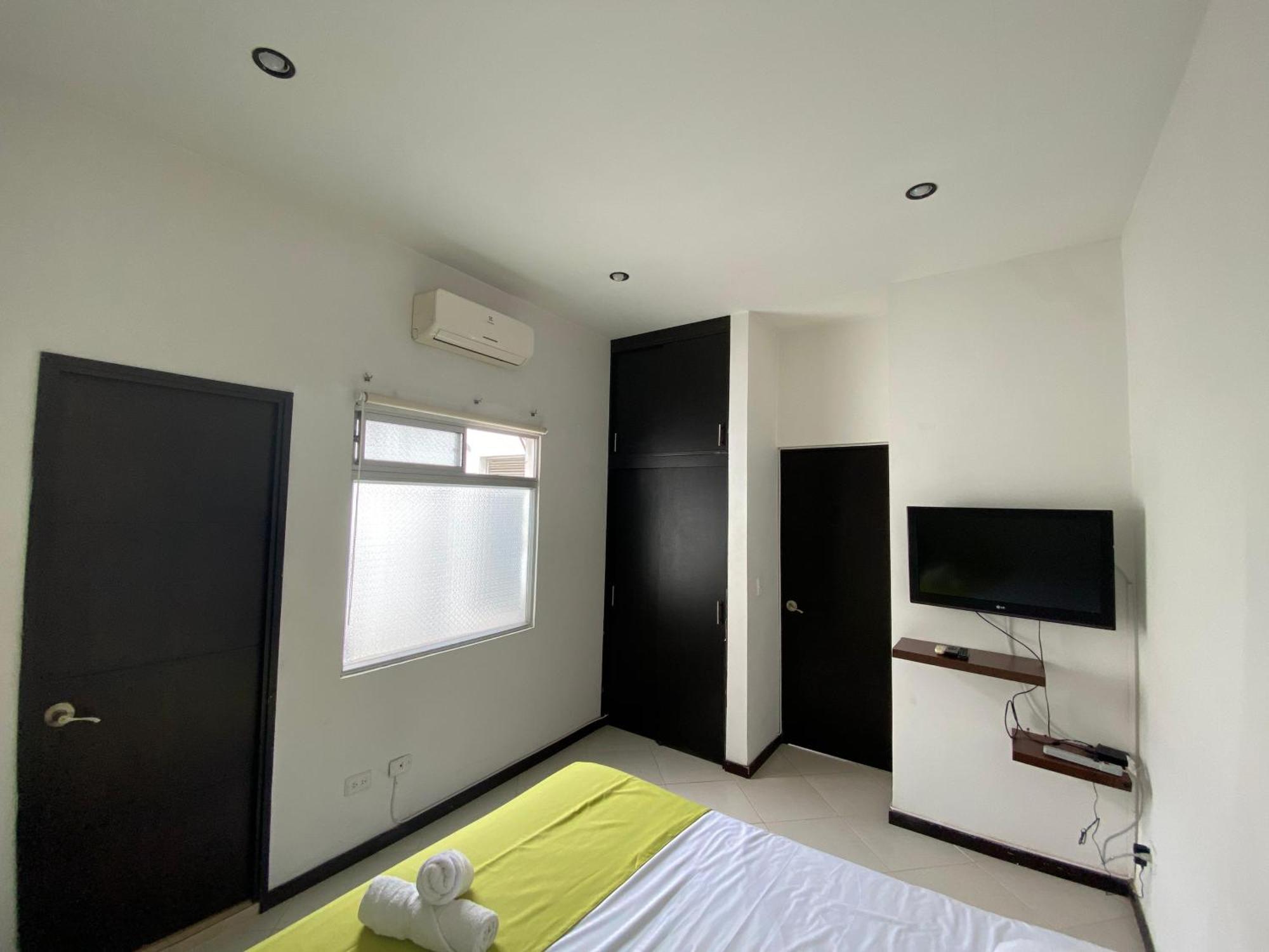 Apartaestudios Laureles Medellín Exterior foto
